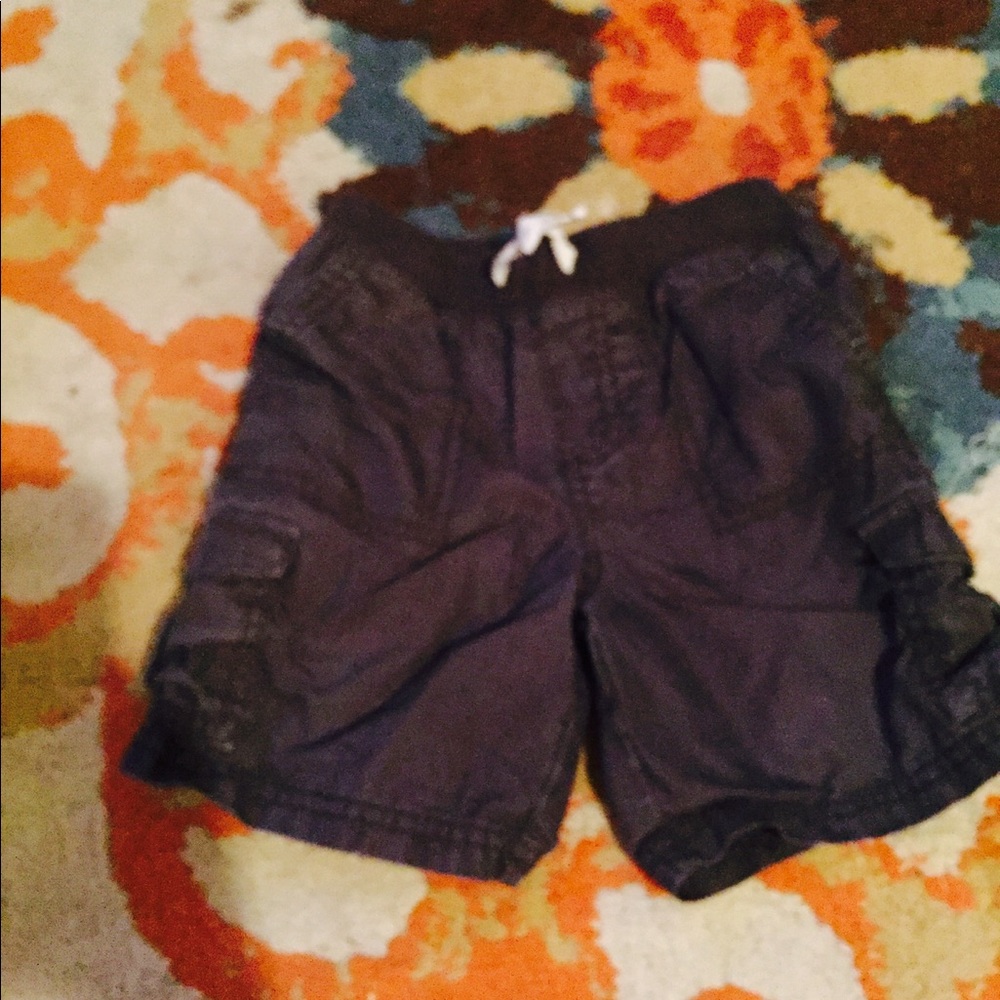 Size 2T Grey shorts